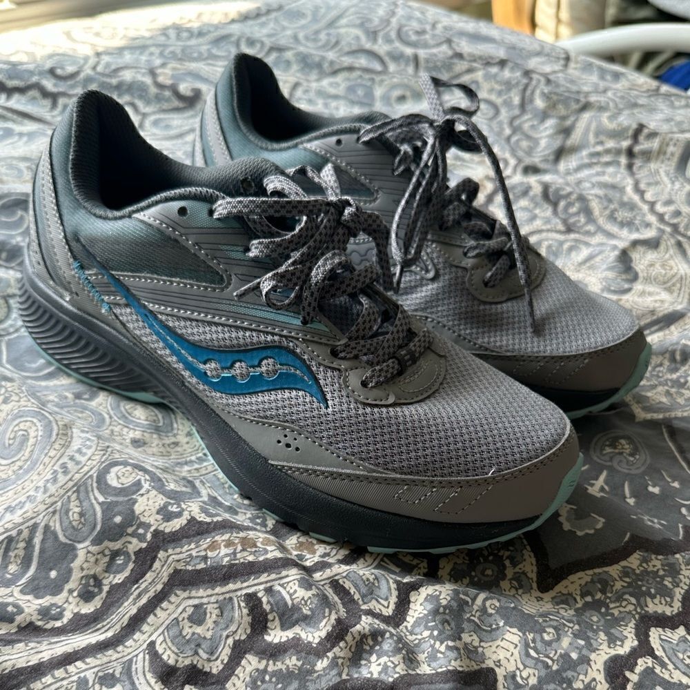 Saucony Grey and Blue Sneakers